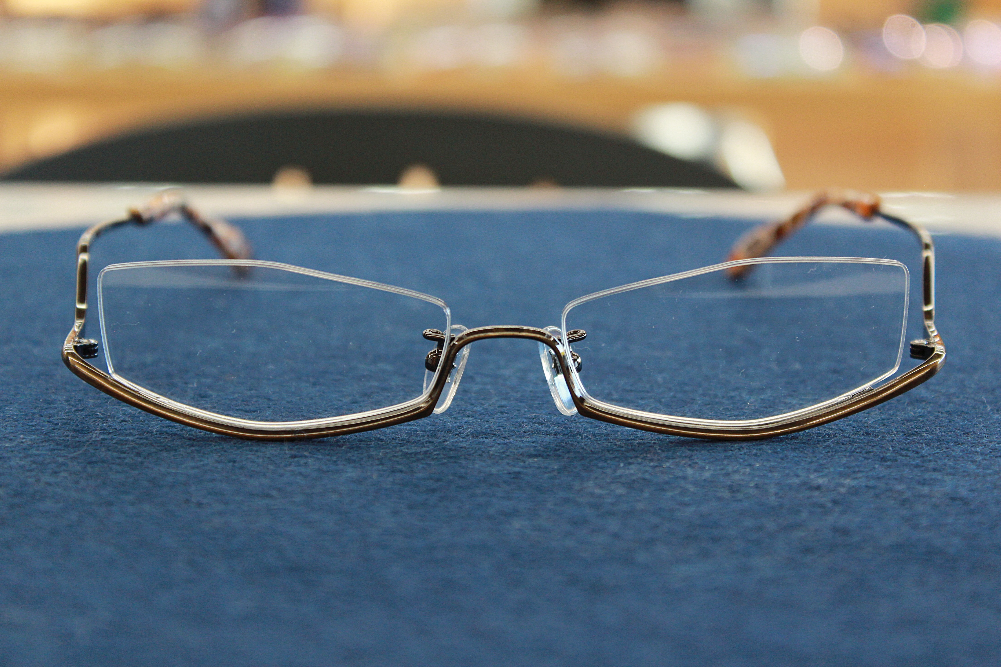 Less than human】po6po10 | メガネ工房AZ ブログ