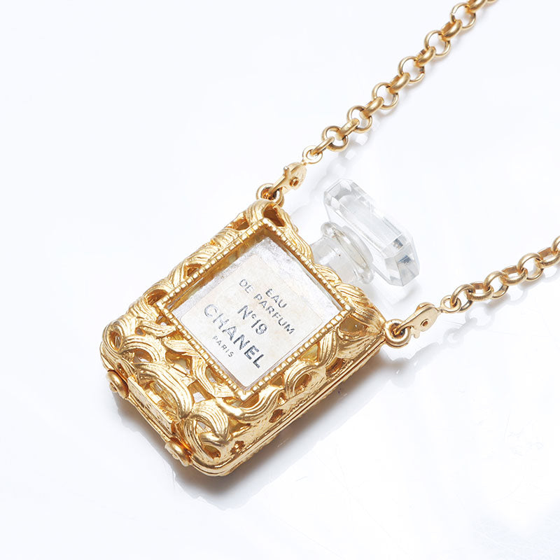 シャネル CHANEL 香水ボトル N°19 香水ケース ネックレス ゴールド
