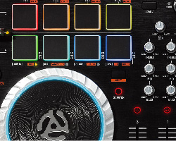 製品情報：Mixtrack Quad：Numark