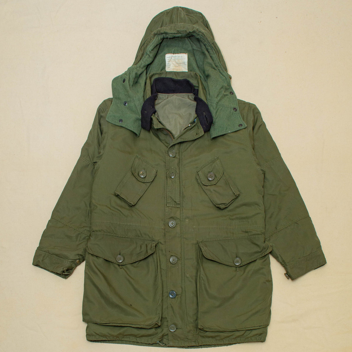 80s Vintage Canadian Army Extreme Cold Weather Parka - Large