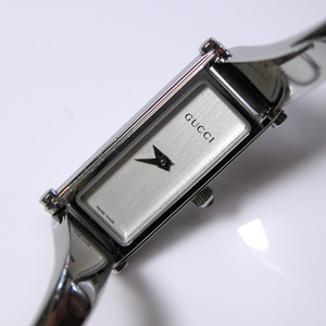 時計GUCCI-1500L電池交換