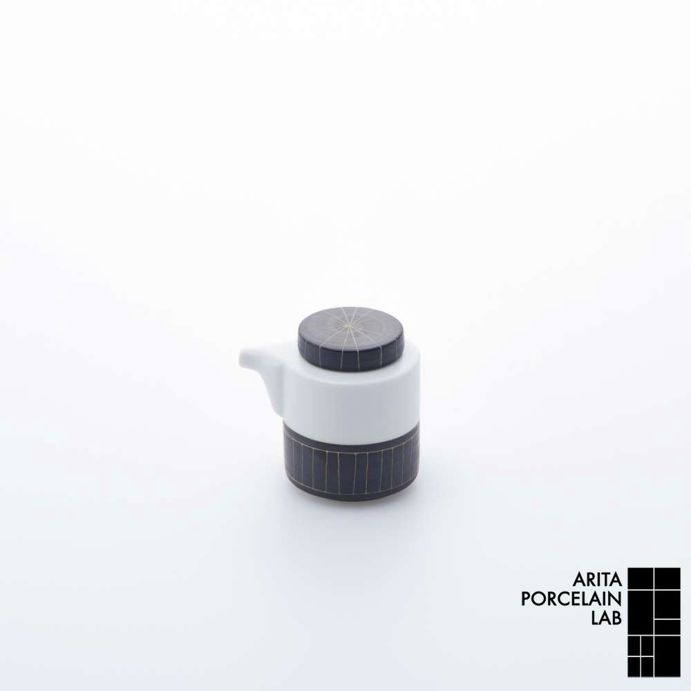 STANDARD SABI タレない 醤油差（小） 錆 十草 – ARITA PORCELAIN LAB