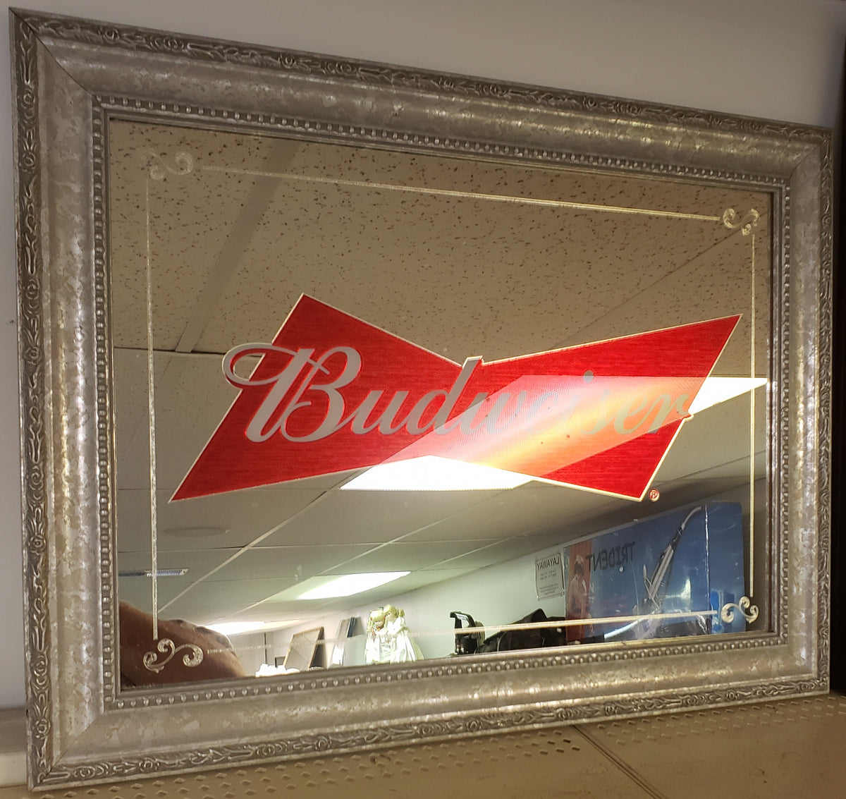 Vintage Anheuser-Busch 1088322 Iconic Refresh Budweiser Mirror
