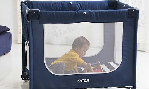 KATOJI カトージ ポータブルベビーベッドおむつ替えテーブル付