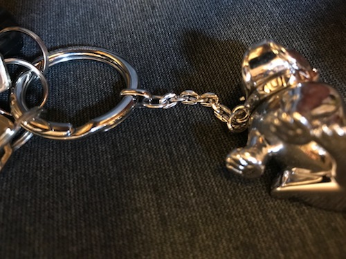 大人の茶目っ気アピールに！(爆）ダンヒルのブルドッグキーホルダー