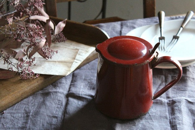 フランスアンティーク 赤茶色のホーロージャグ – チェルシーオールド