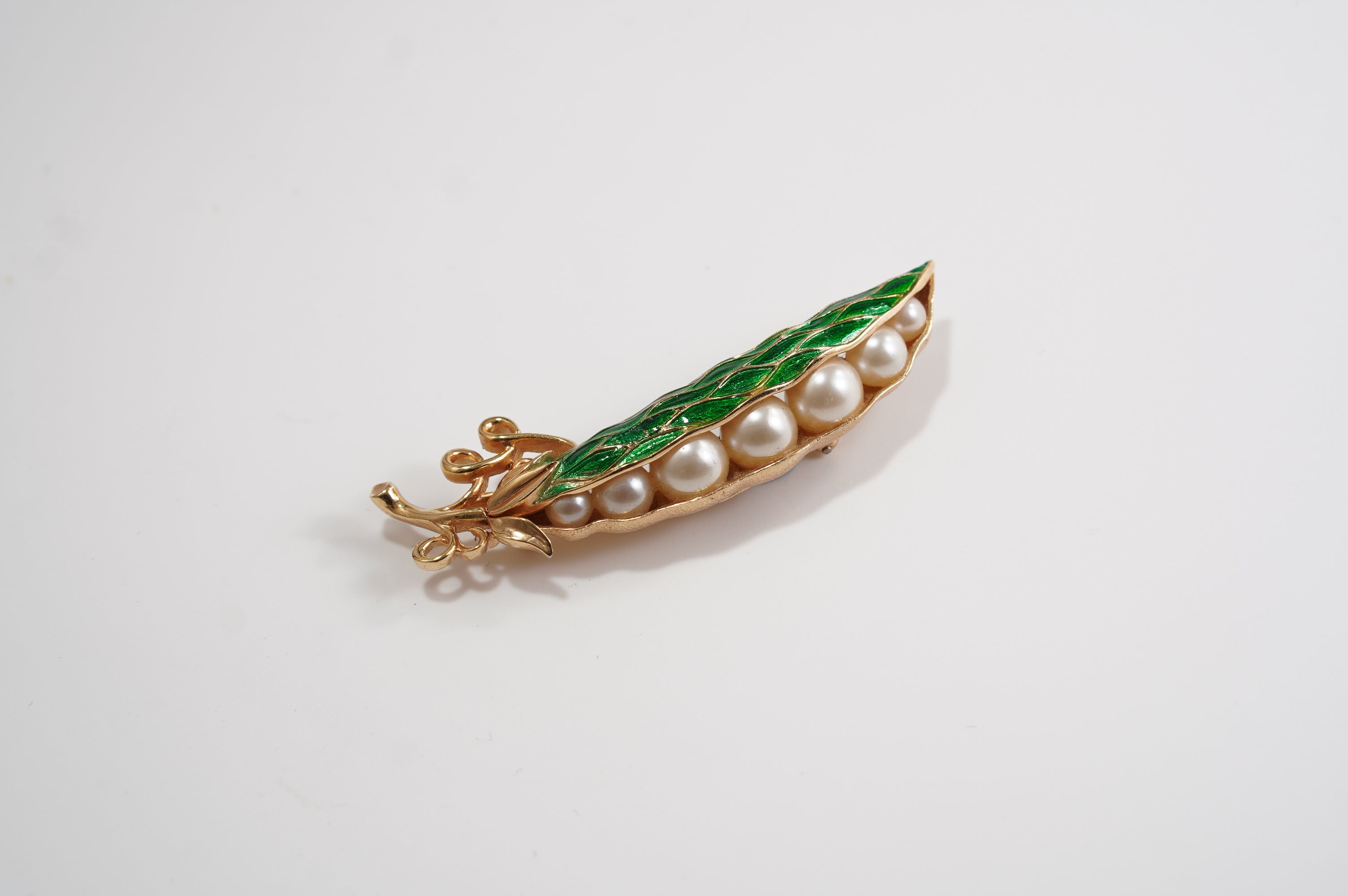 Trifari（トリファリ）ブローチ「えんどう豆」／ヴィンテージ