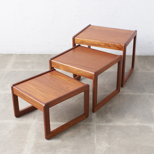 英国アンティークSUNELM製チークネストテーブル3台サイドテーブル92