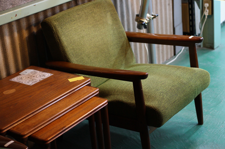 カリモクの古いソファ（Kチェア風）入荷しました！ | ibukiya ブログ