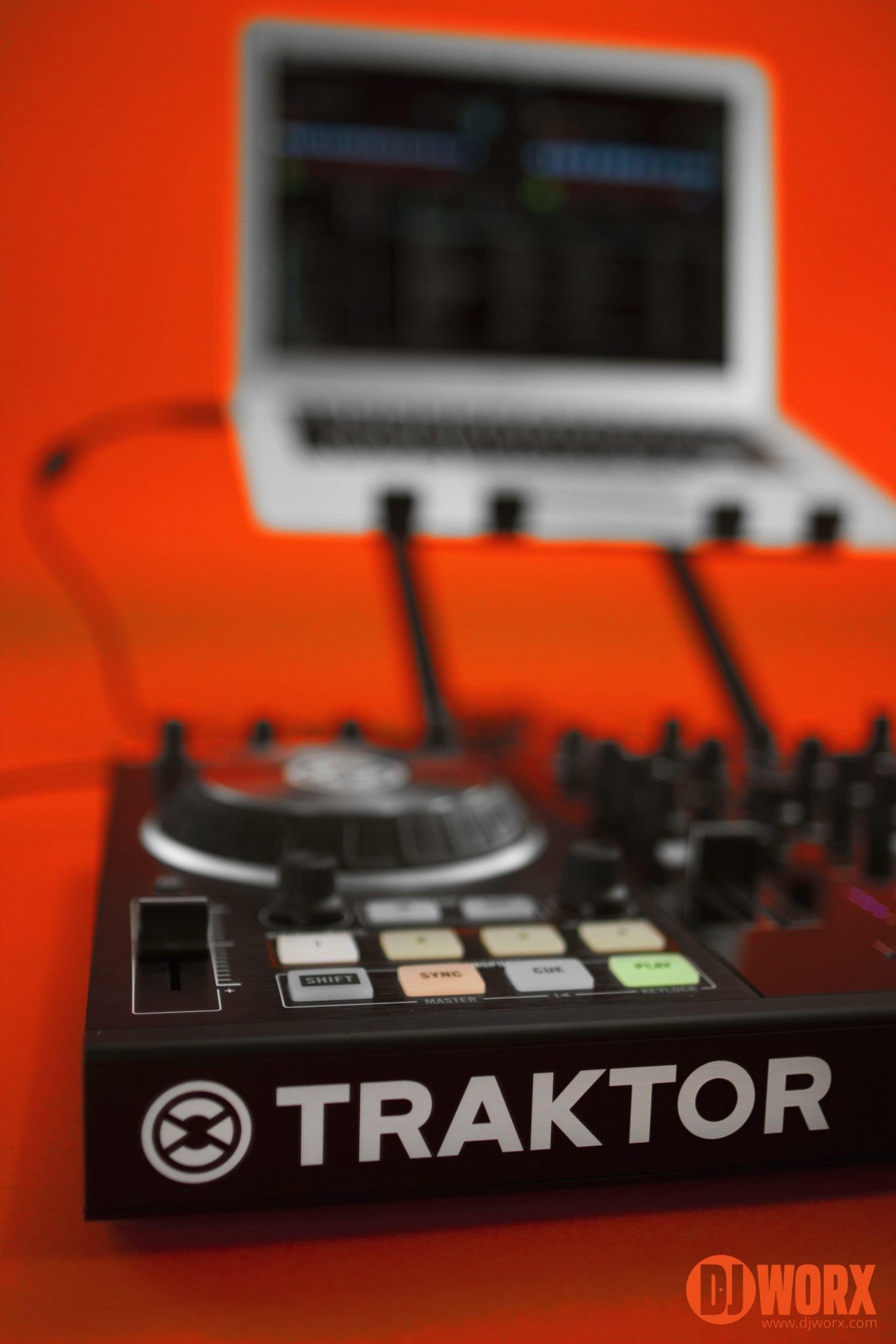 REVIEW: NI Traktor Kontrol S2 MK2 DJ Controller – DJWORX