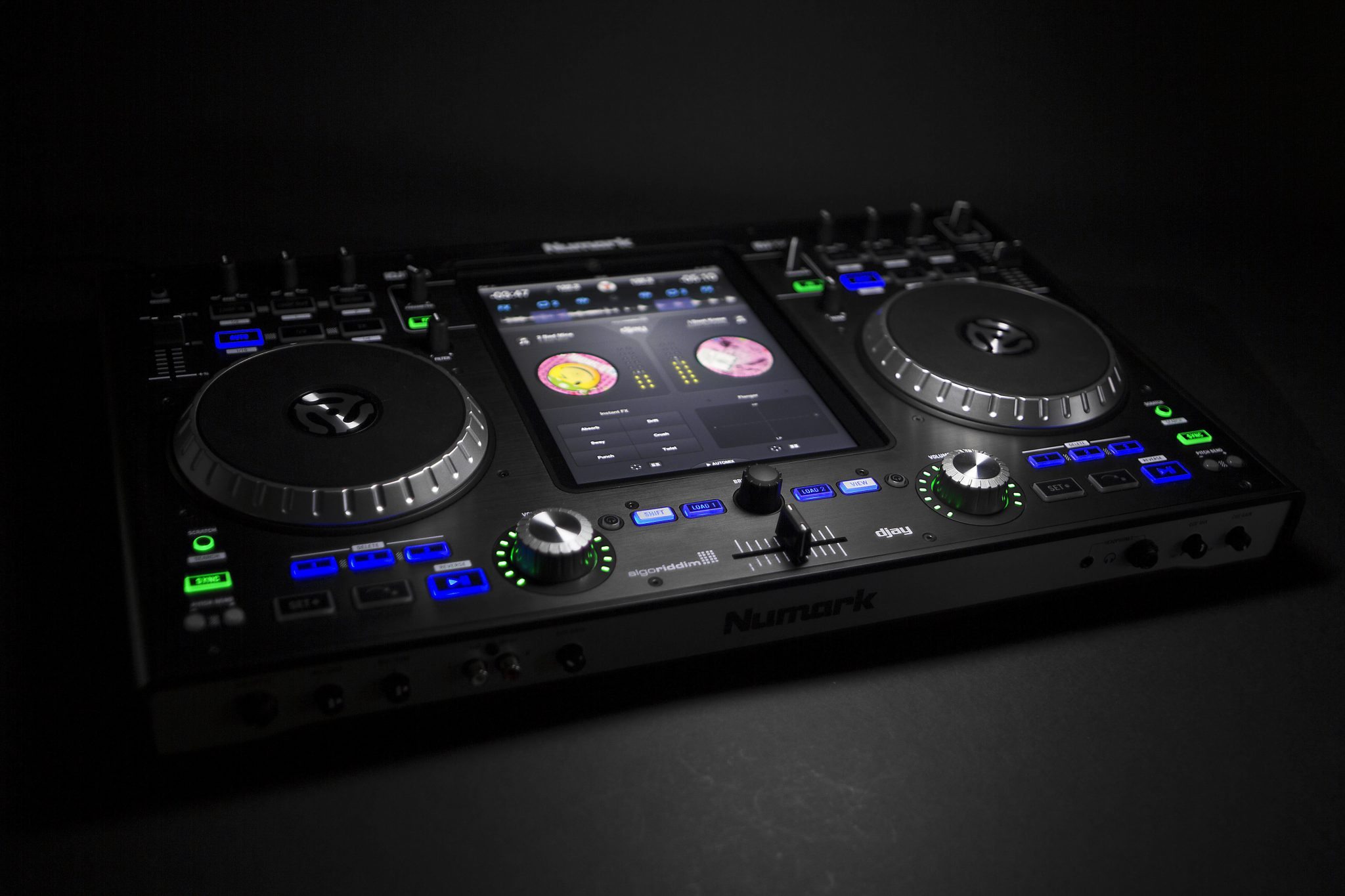 REVIEW: Numark iDJ Pro iPad DJ Controller