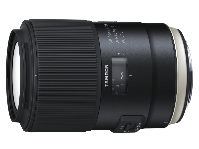 タムロン「SP 90mm F/2.8」キヤノン用の不具合対策ファームウェアが