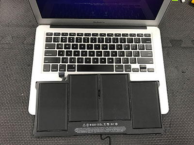 MacBook Air A1466のバッテリー交換 劣化による修理 | 液晶修理センター