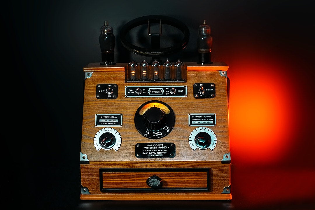 SPIRIT OF ST.LOUIS PH780 (1995) VINTAGE BLUETOOTH RADIO – Erwitt Radio