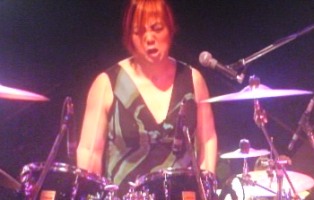 沢田研二 2004 NEW YEAR CONCERT 「爛漫甲申演唱会」: DYNAMITE