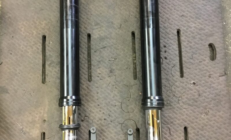 GMD神戸【作業事例】 カワサキ Z900RS 純正 フロントフォークOH - GMD