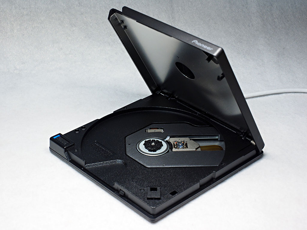 Pioneer製ポータブルBDドライブ「BDR-XD07BK」購入とその理由 | 物欲