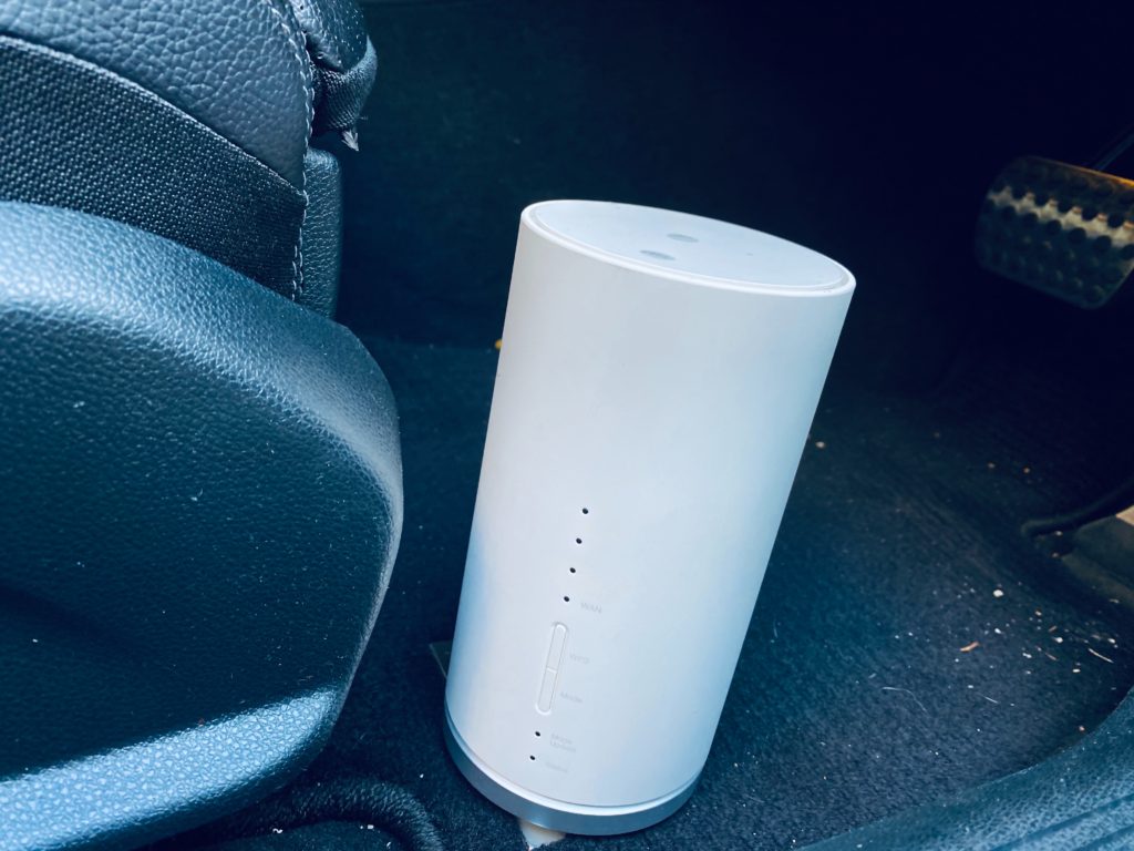 SIMフ Wi-Fi HOME L01 ホームルーター au Speed Wi-Fi HOME L01 楽天M