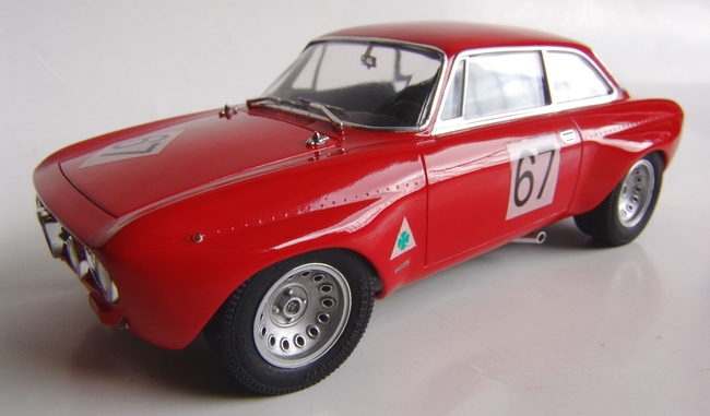 Gunze Sangyo Alfa Romeo 2000 GTAm