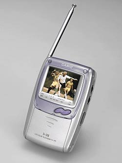 Mobile：カシオ計算機，コンパクトサイズの縦型液晶テレビ2機種を発売