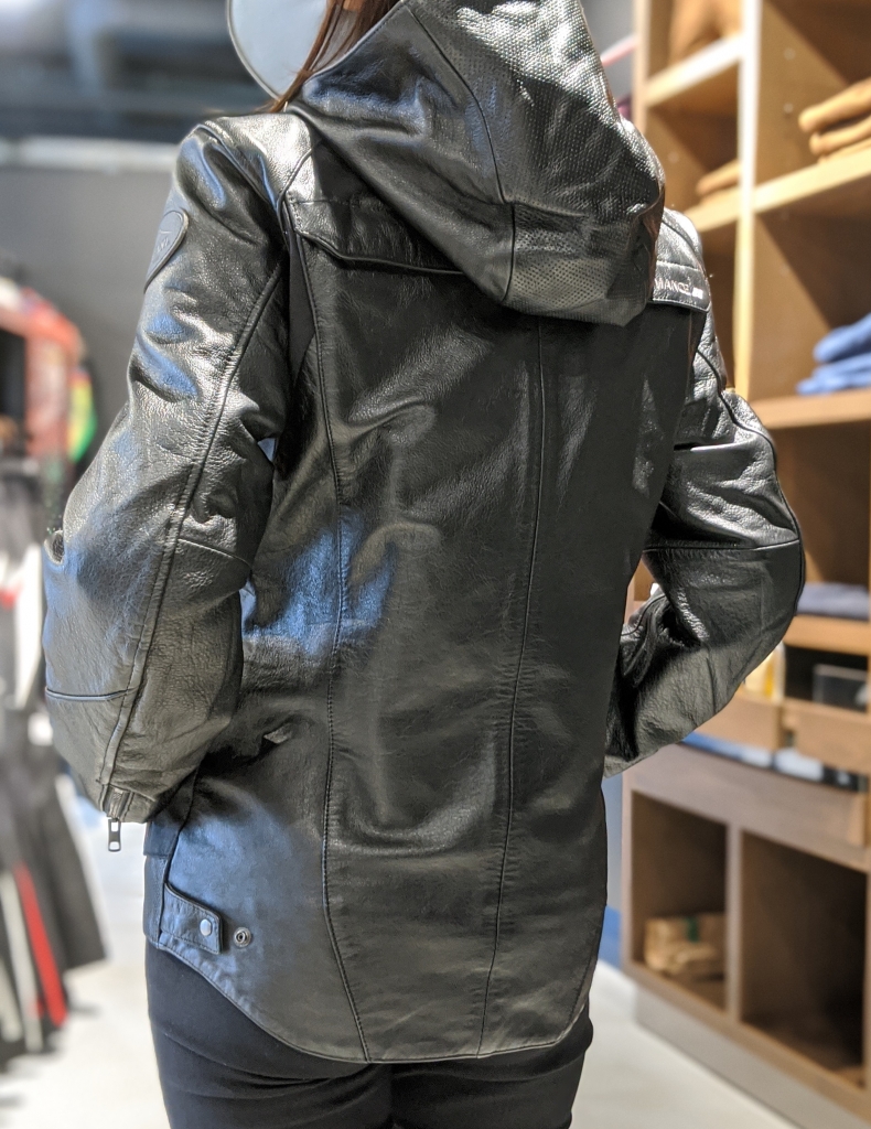 レギュレータージャケット入荷しました！：KUSHITANI 福岡店