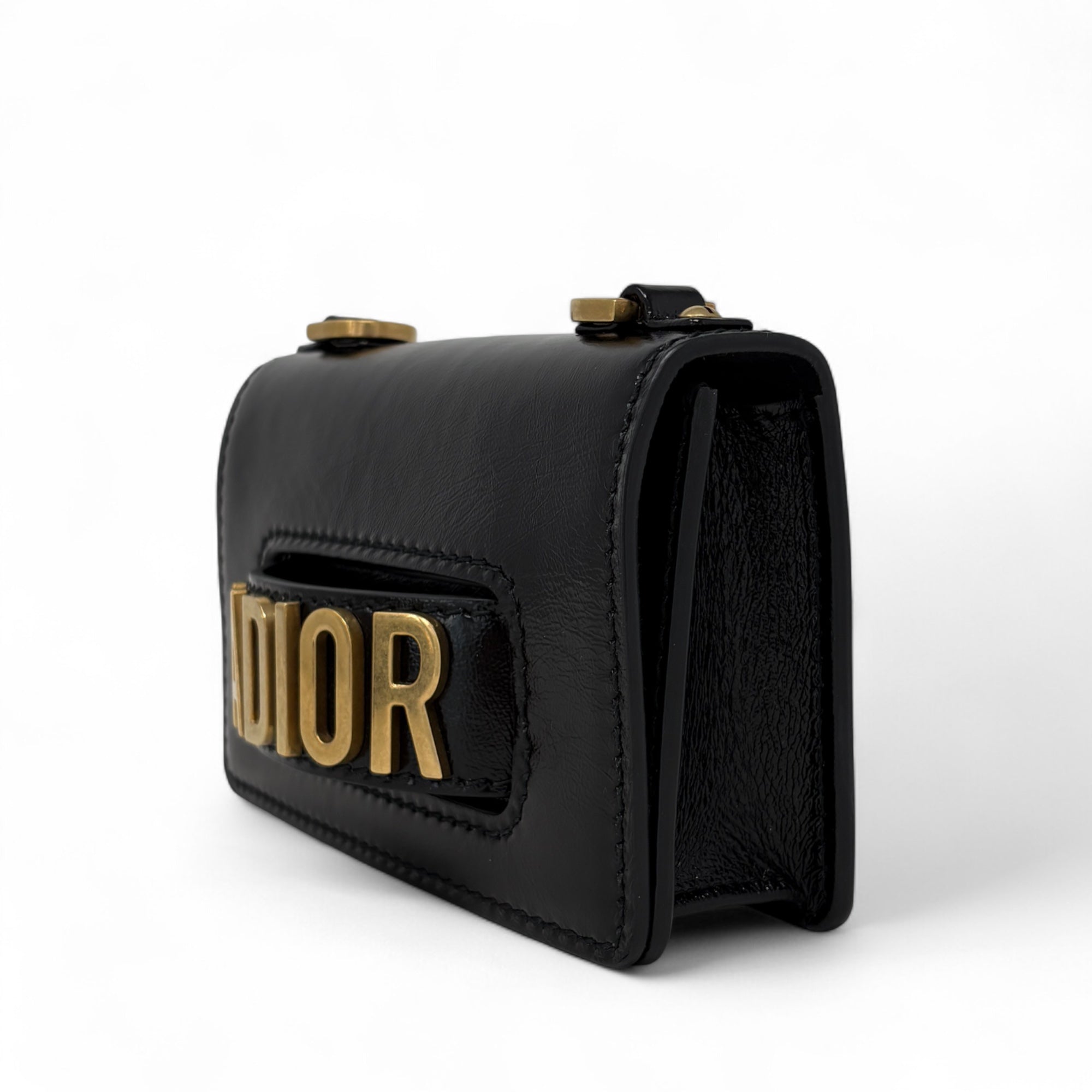 1F6C21FF-0B11-46A5-9B92-