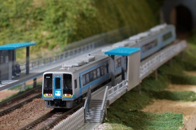 JR四国2000系気動車｜Nゲージ図鑑