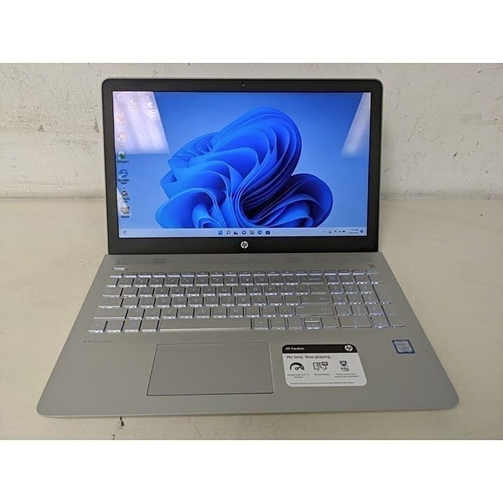 HP Pavilion 15-cc023cl 15.6