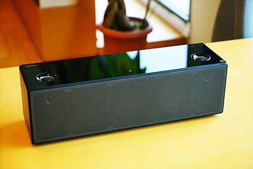 ハイレゾ再生に対応した こだわりスピーカー「SRS-X9」開梱・外観