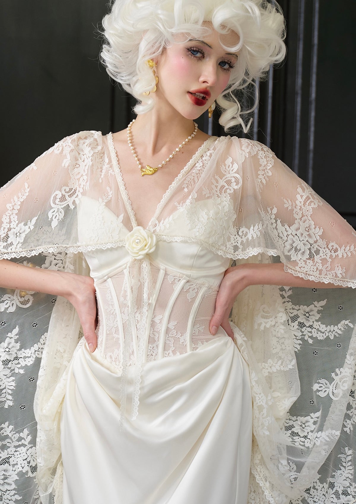 魔法のふれあい」コルセットドレス