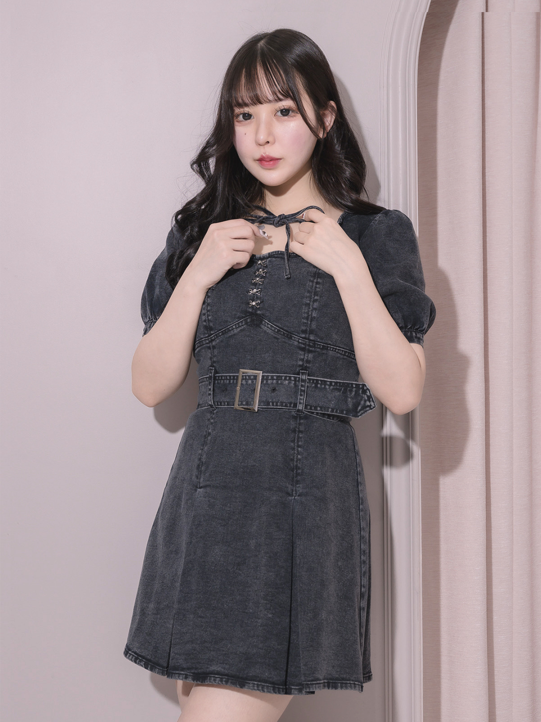 プリーツベルトデニムミニワンピース – pium