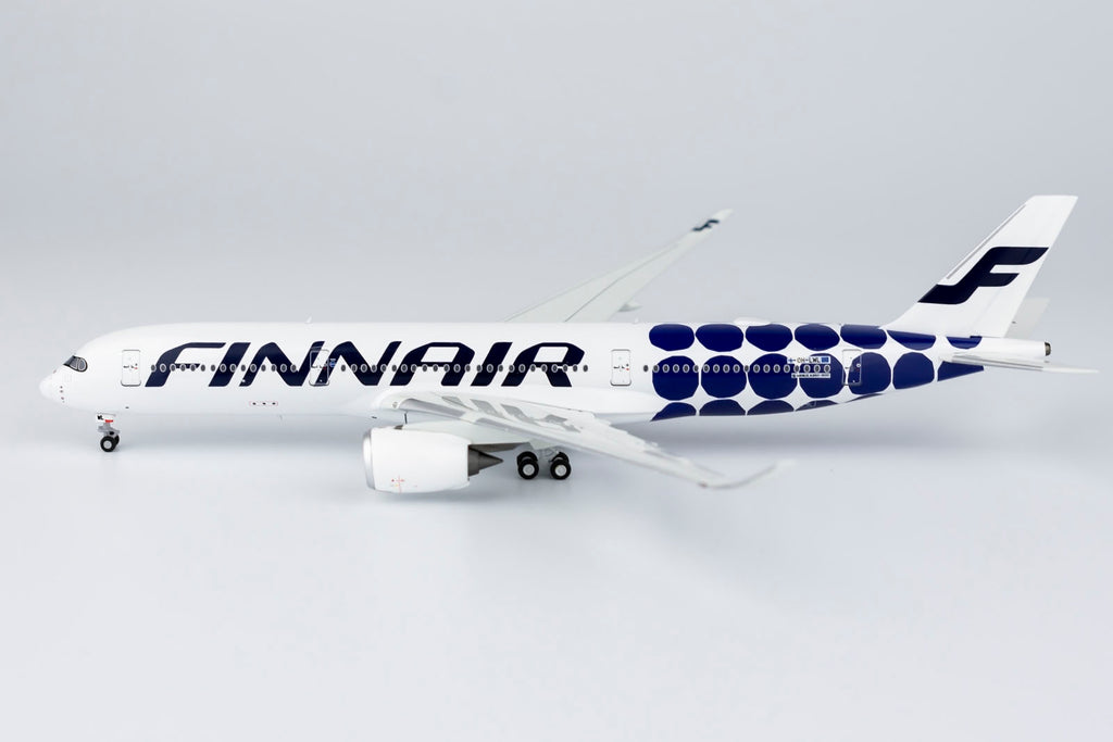 Finnair Airbus A350-900 OH-LWL Marimekko Kivet NG Model 39037