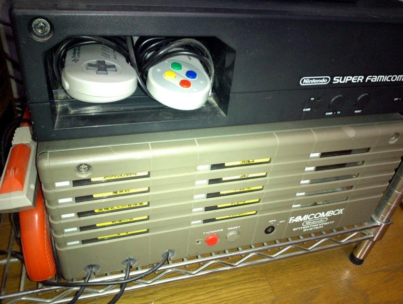 業務用 ファミコンボックス / スーパーファミコンボックス 我が家の