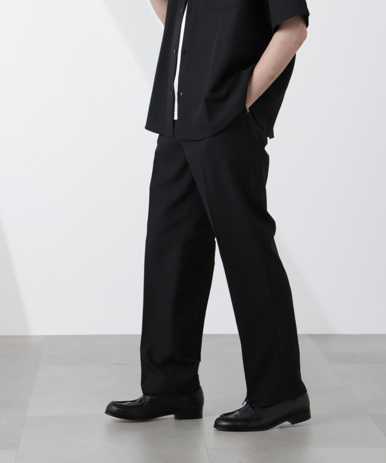 セオアルファ スラックス（セットアップ可）