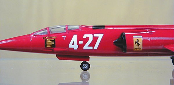 F104 フェラーリ