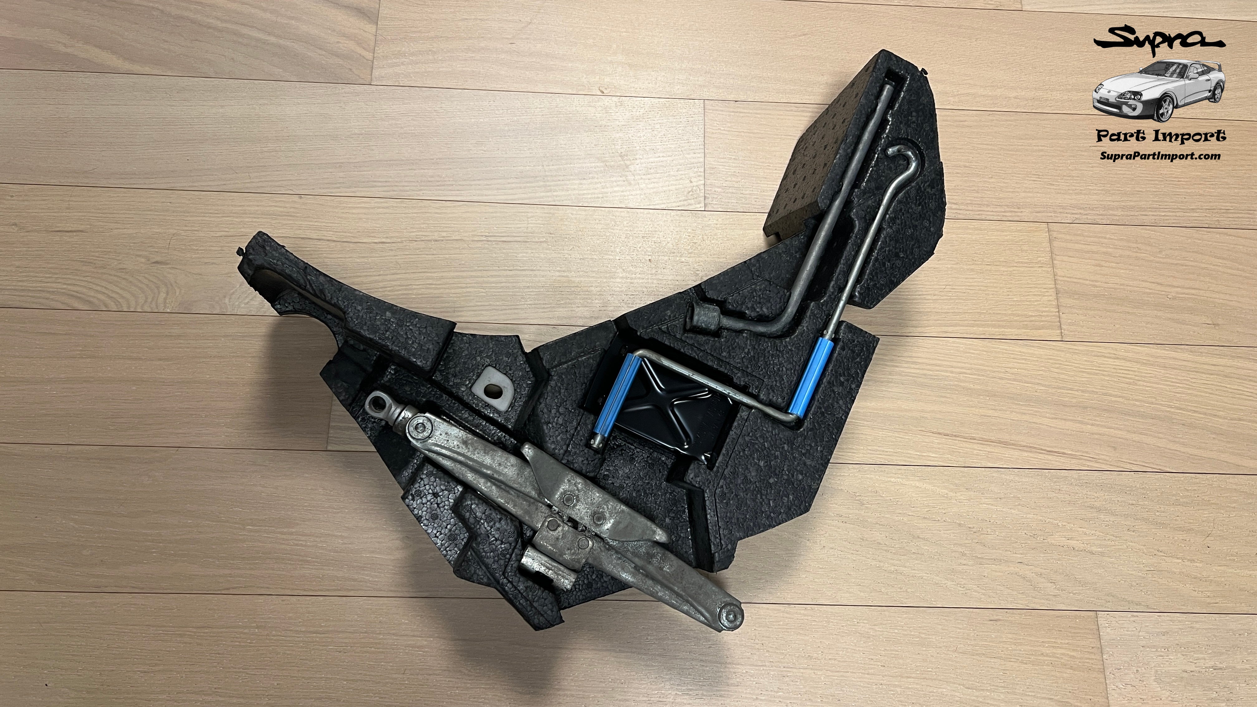 ALL TOOLS* JZA80/MK4 Supra Genuine OEM LHD/RHD Right Side Trunk