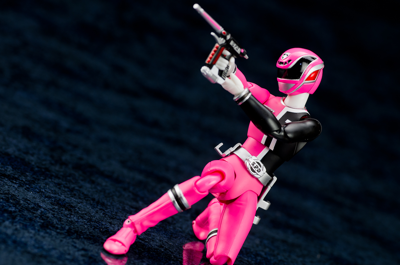レビュー】 バンダイ 魂ウェブ商店 S.H.Figuarts デカピンク [特捜戦隊