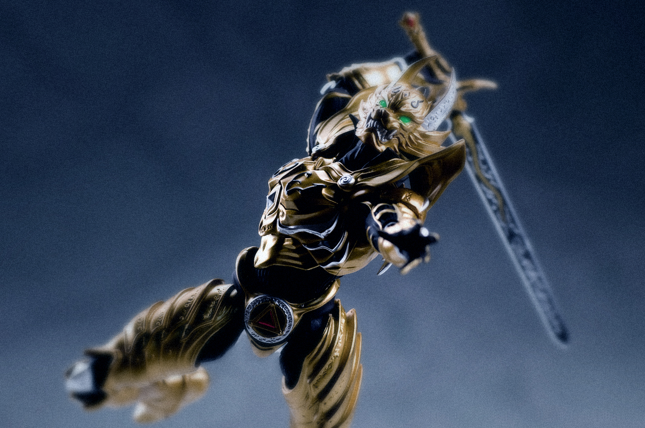 レビュー】 バンダイ 魂ウェブ商店 S.H.Figuarts 黄金騎士 ガロ（流牙