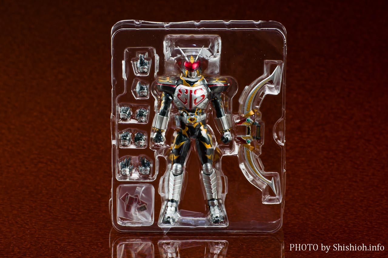 レビュー】 バンダイ S.H.Figuarts 仮面ライダー カリス [仮面ライダー