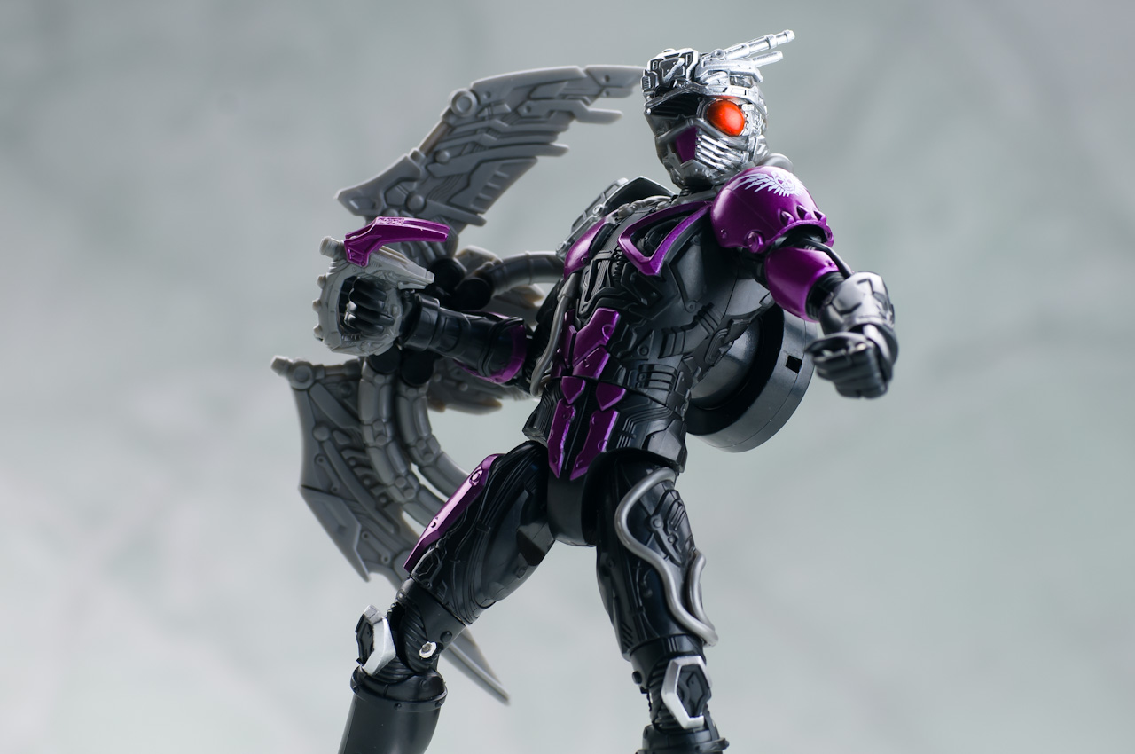 レビュー】 バンダイ タイヤ交換シリーズ 06 魔進チェイサー [仮面