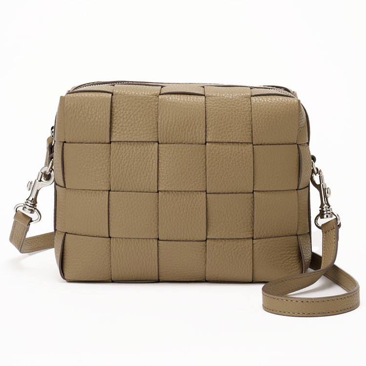 IACUCCI］ベルタ S CERVO サンドベージュ|新生活特集2026