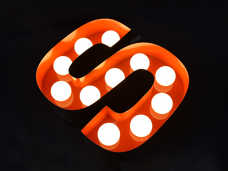 LEDバッグチャンネル文字 | 関東地域看板取り付け工事、チャンネル文字