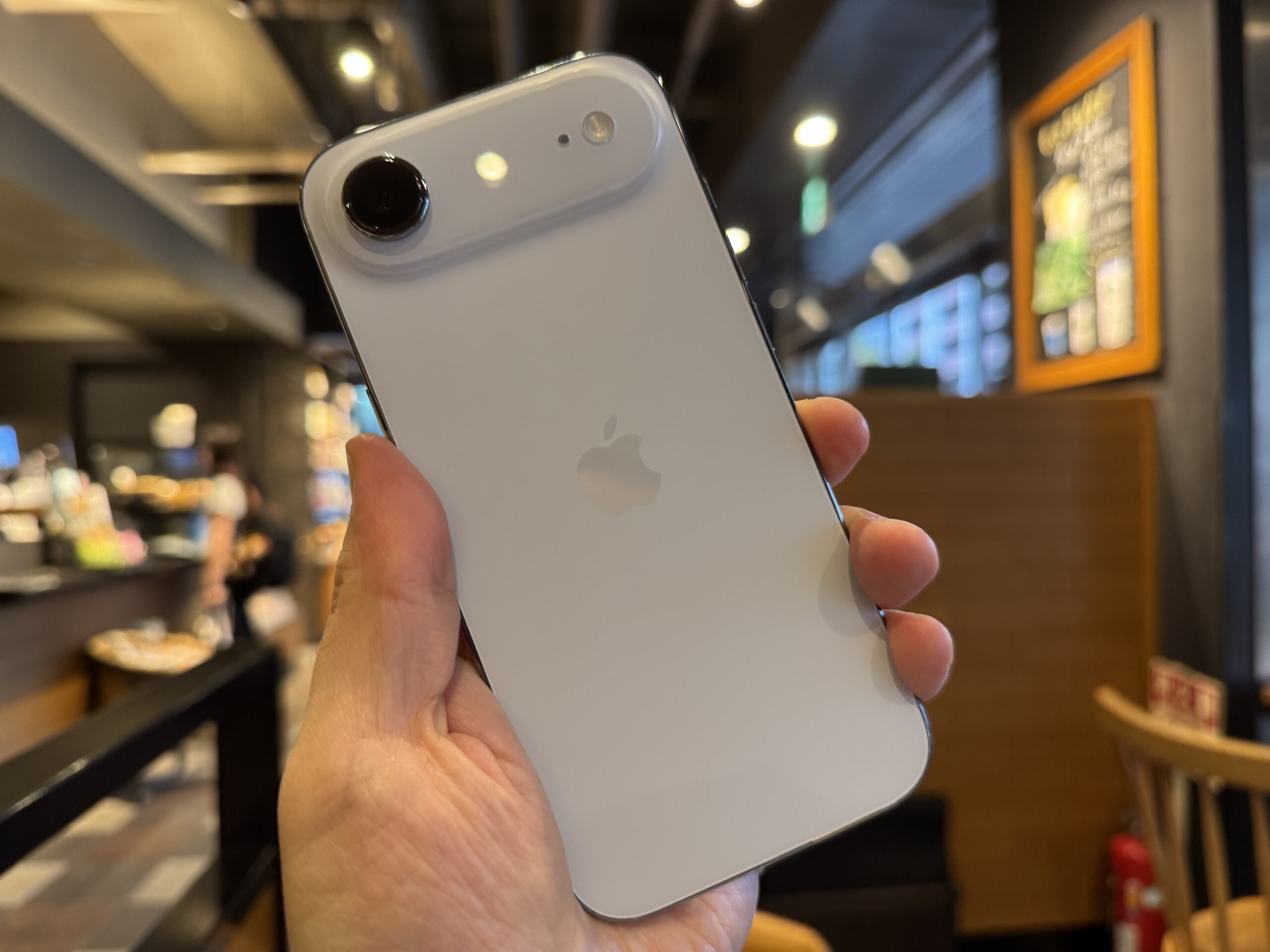 不評の「iPhone Air」、結局今いくらで買えるのか【12月7日現在