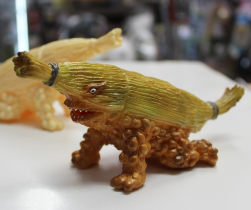 2016年6月18日よりOne up.が［ご当地怪獣］第2弾のバチルキングを発売