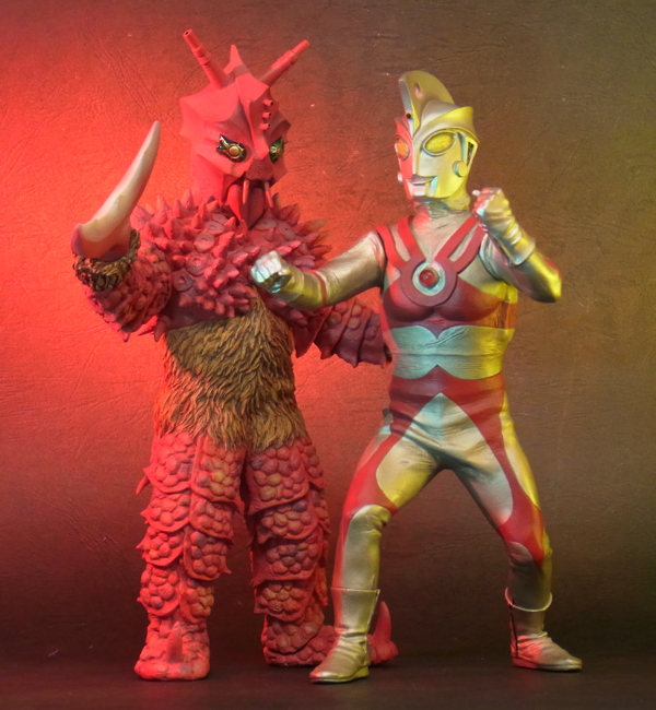 2016年9月26日18時締切でX-PLUSが「ウルトラマンエース 異次元空間