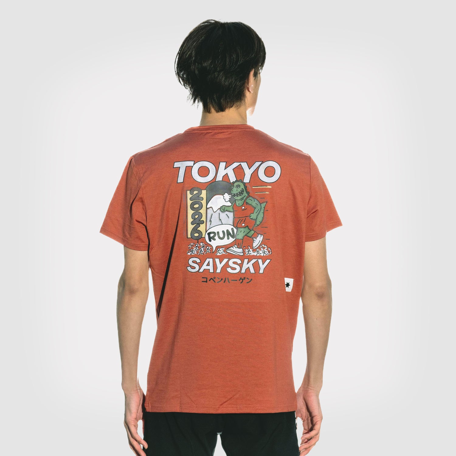 □ 公式 □ SAYSKY/セイスカイ ランニングTシャツ ZMRSS20c5006 Logo