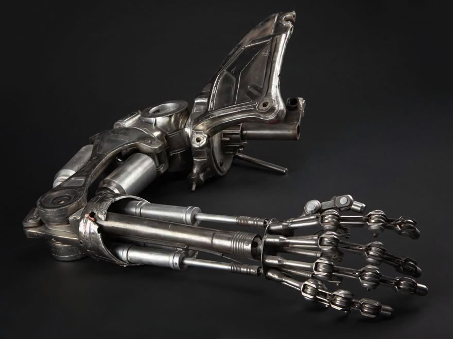 The Terminator T-800 Endoarm - 検証と考察