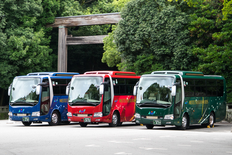 名鉄観光バス、新型中型観光バス「シオン（ZION）」を公開 三菱ふそう