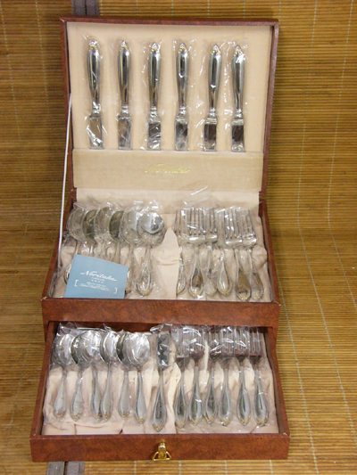 ノリタケ セレブレーションゴールド31ピースホームセット【器道楽】