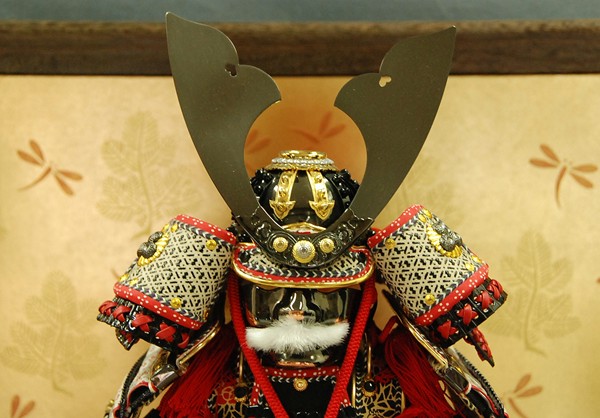 市川光玉作 8号響赤糸縅 鎧飾｜五月人形・雛人形なら人形の和光